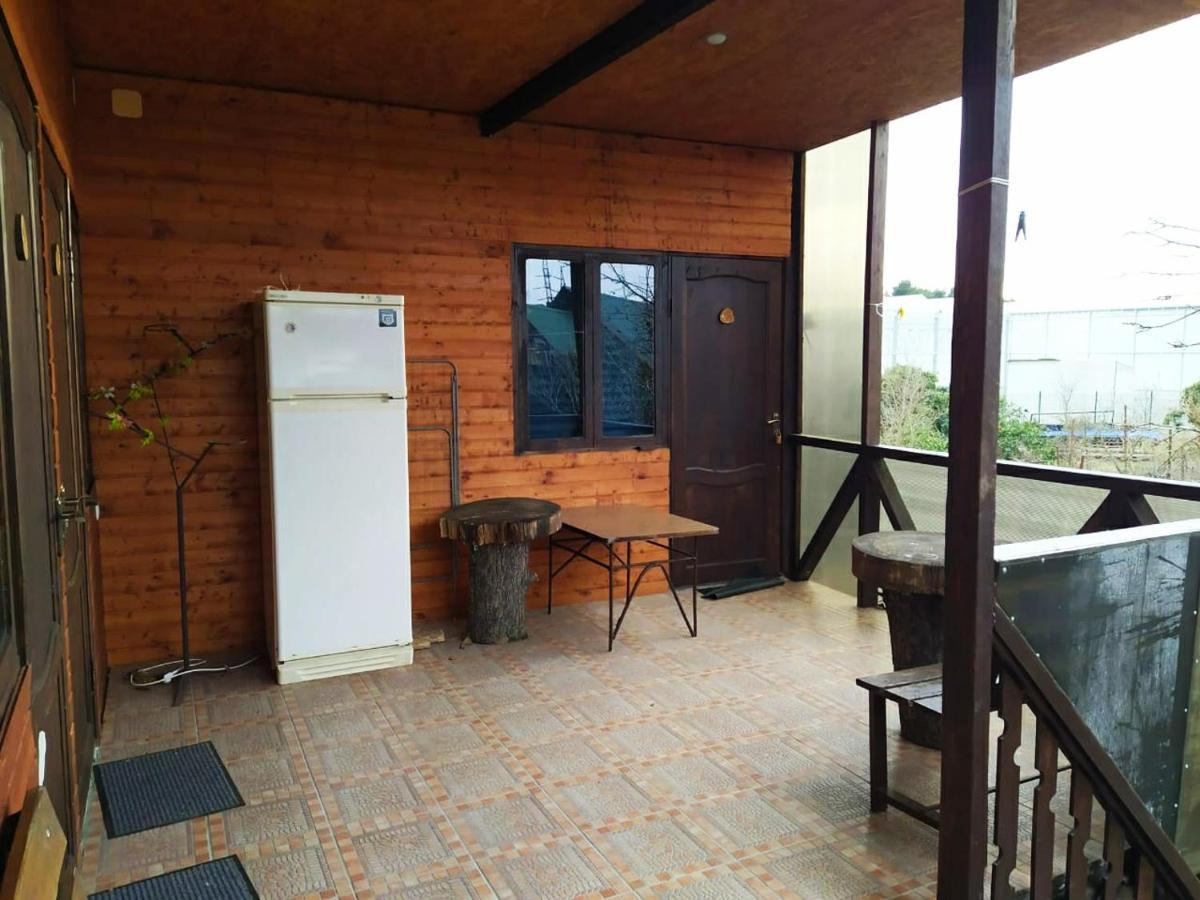 Guest House Lev 피준다 외부 사진